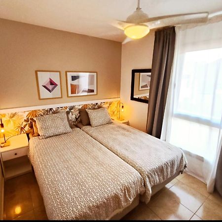 Modern House With 2 Bedrooms Near The Beach Castillo del Romeral エクステリア 写真