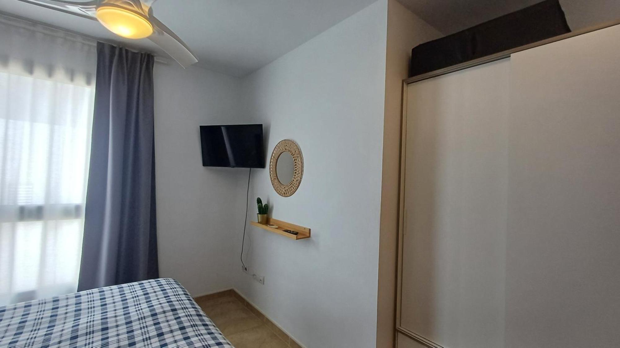 Modern House With 2 Bedrooms Near The Beach Castillo del Romeral エクステリア 写真