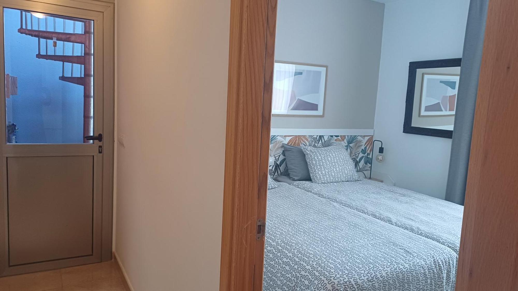 Modern House With 2 Bedrooms Near The Beach Castillo del Romeral エクステリア 写真
